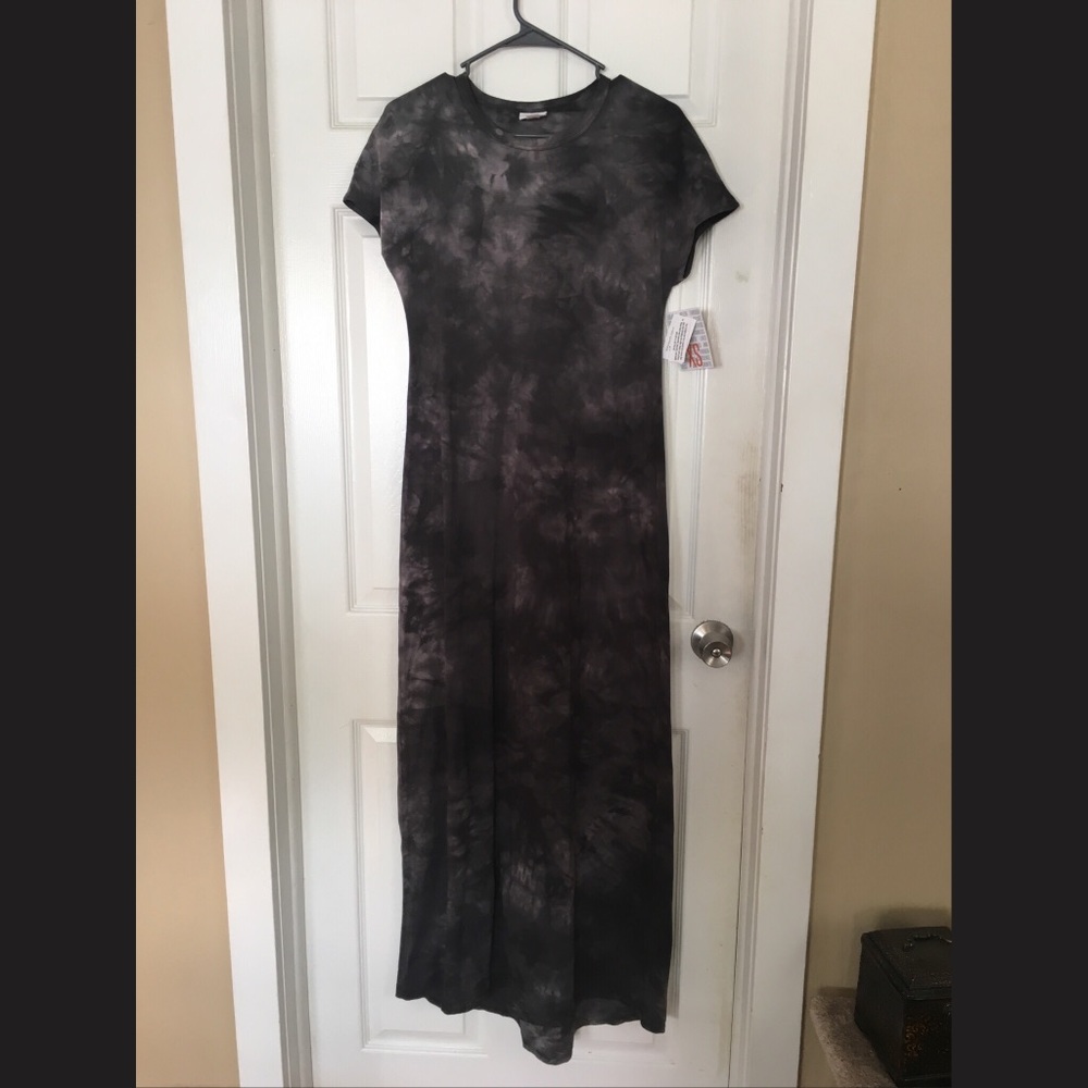 Black Acid Wash / Tie Die Lularoe Maria XS